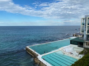 Bondi icebergs swimming pool with the ocean in the background