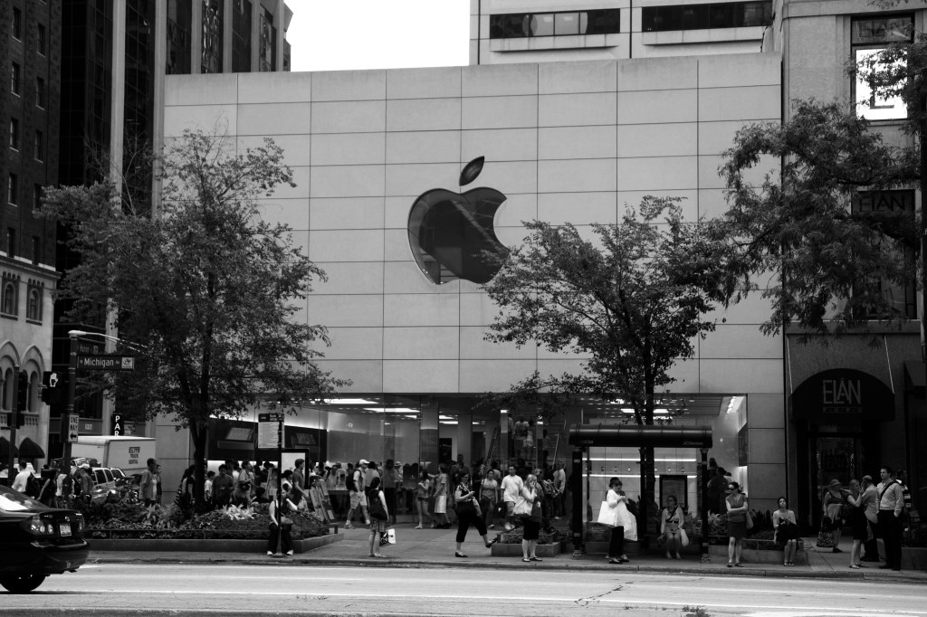 Apple Store on Michigan Avenue, Chicago with people out the front
