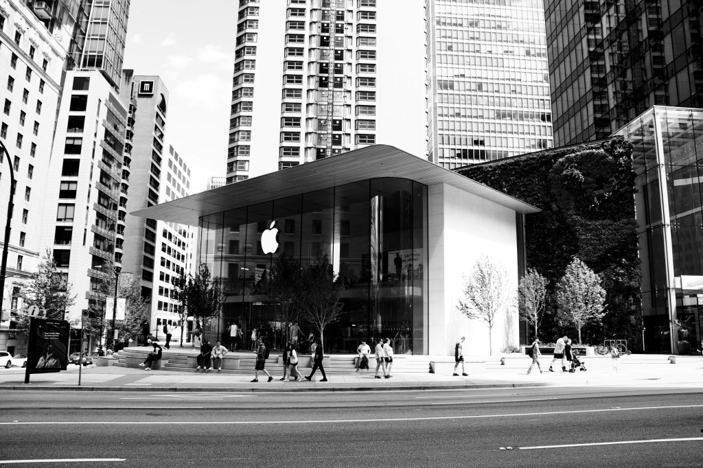 Apple Store in Vancouver